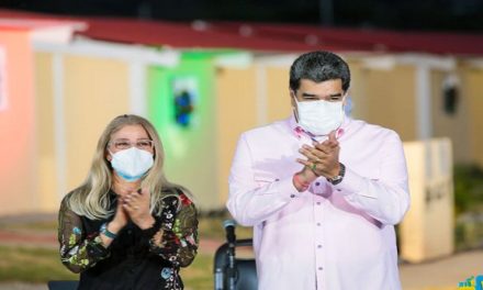 Presidente Maduro insta a continuar cuidándose de la COVID-19