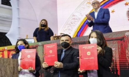 Parlamento Nacional acuerda crear Orden Carlos Escarrá Malavé para reconocer a Consejos Comunales