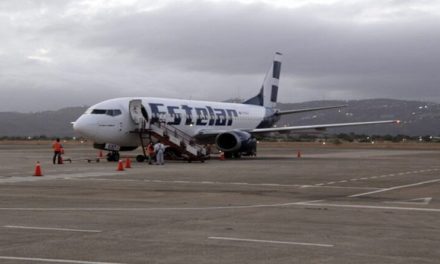 Aeropuerto de Lara recibió primer vuelo de Bolivia