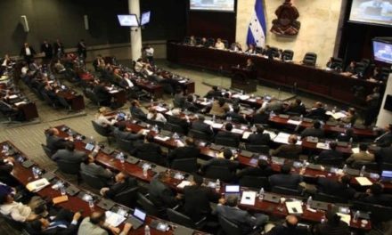 Firman acuerdo para finalizar crisis en la Asamblea Nacional de Honduras