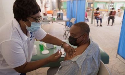 OPS alerta de desigualdad en vacunación anticovid en el Caribe
