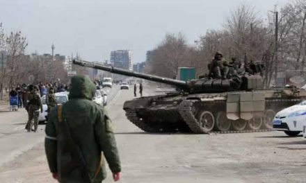 Fuerzas rusas instan a la rendición a nacionalistas en Mariúpol