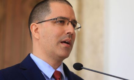 Jorge Arreaza asumirá las riendas del Ministerio de Comunas y Movimientos Sociales