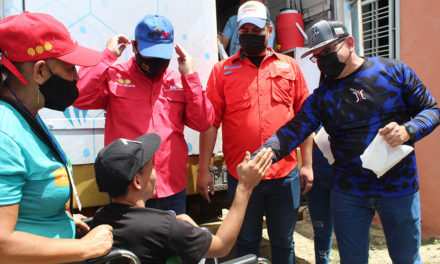 Sábado Tricolor atendió a más de 930 familias en la comunidad Hugo Chávez Frías del municipio Sucre