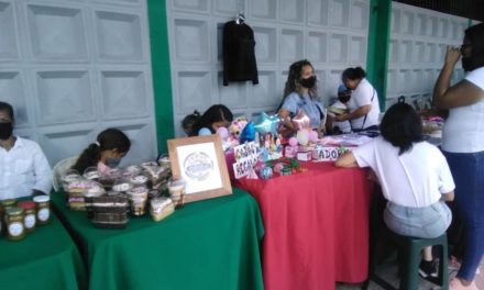 Girardot recibió la primera Expoferia Emprende en los espacios del Mercado Libre de Maracay