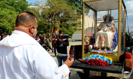 Virgen de la Divina Pastora bendijo al municipio Sucre