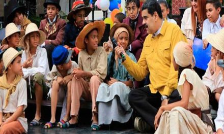 Maduro honra labor de Misión Cultura Corazón Adentro