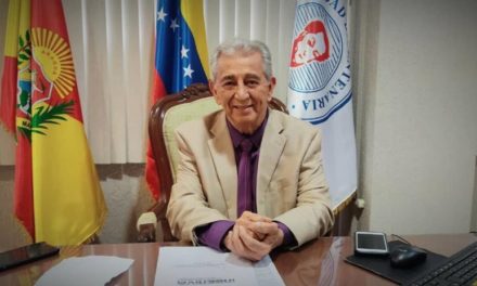 Rector  de la UBA  recibió premio “Personalidad Iberoamericana del Año” en Madrid