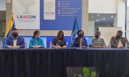 Universidad Simón Rodríguez y UICOM firman convenio de intercambio académico