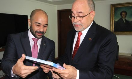 Presidente del CNE se reunió con embajador de Palestina ante Venezuela