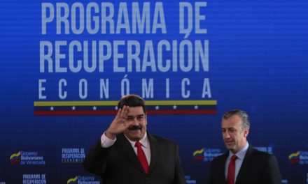 57% de los venezolanos confía en que el presidente Maduro resolverá los problemas económicos de Venezuela