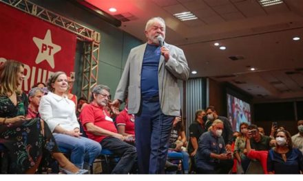 Lula a definir en Brasil consejo político de campaña electoral