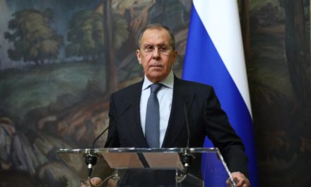 Rusia ordena expulsión de su territorio a 34 diplomáticos franceses