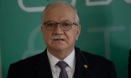 Brasil invitará a un centenar de observadores a las elecciones