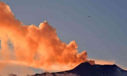 Volcán Etna ha entrado en una nueva fase efusiva