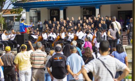 Sistema Nacional de Orquestas fortaleció lazos con magistral concierto