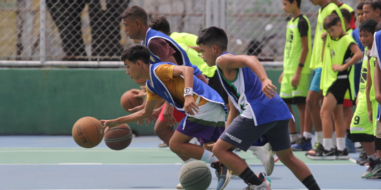 Enseñan a los niños disciplina y destreza en la práctica deportiva | FOTOS: MARÍA FERNANDA GIL