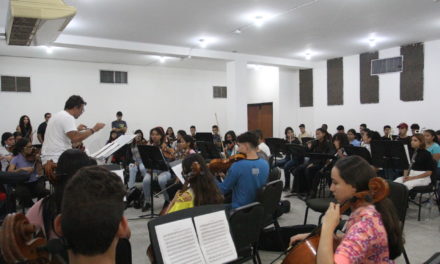 Naileth Castro visitó el Sistema de Orquestas y Coros de Maracay