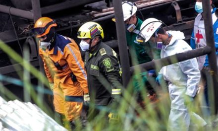 Descarrilamiento de tren dejó un fallecido y ocho heridos en China