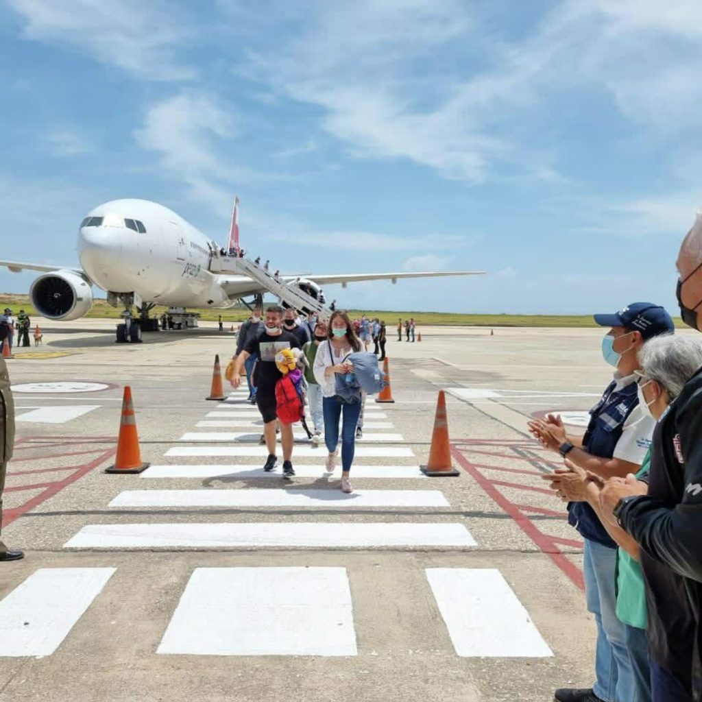 En el vuelo llegaron al país por la Isla de Margarita | Foto Agencias