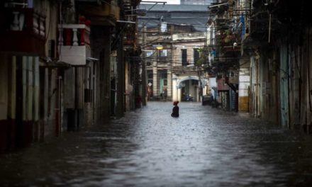 Fuertes lluvias en Cuba dejan tres muertos y un desaparecido