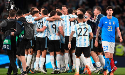 Argentina golea a Italia y gana la «Finalissima de Europa y América