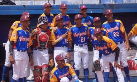 Venezuela derrotó a Dominicana en el Premundial de Béisbol
