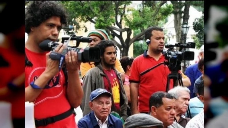 Es necesario crear estrategias de comunicación ante el cerco mediático sobre Venezuela | FOTO CON EL MAZO 4F