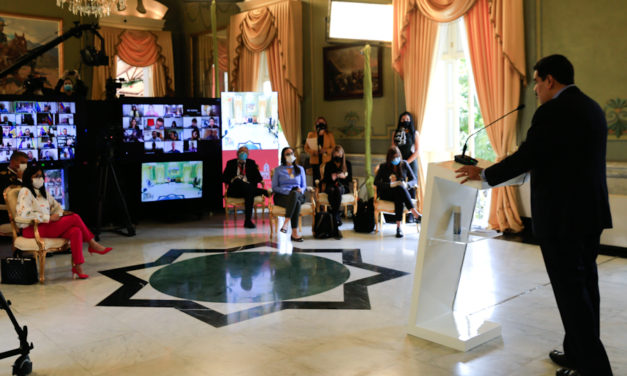 Maduro: Un día especial de reconocimiento a los comunicadores del país | Foto Prensa Presidencial