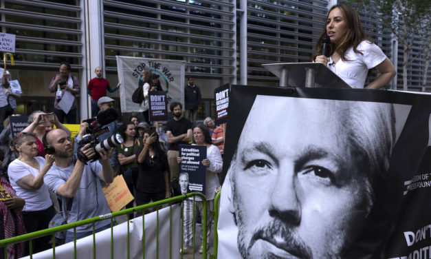 China: Caso de Assange refleja hipocresía de EEUU y Reino Unido por la libertad de prensa