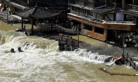 Inundaciones dejan 10 muertos en China