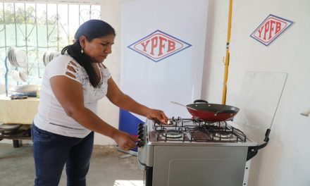 Prevén invertir 400 millones de bolivianos en proyectos de gas domiciliario