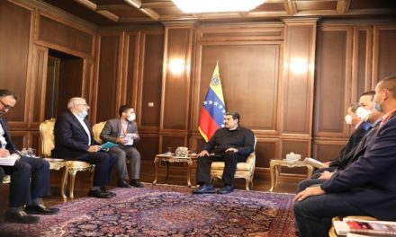 Presidente Maduro sostiene encuentro con ministro de Petróleo iraní
