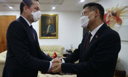 Canciller Faría se reúne con embajador de Vietnam en Venezuela