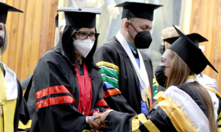 Estudiantes de postgrados de medicina del HCM se graduaron como especialistas