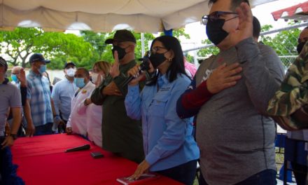 Gobernadora Karina Carpio juramentó 715 Bricomiles del estado Aragua