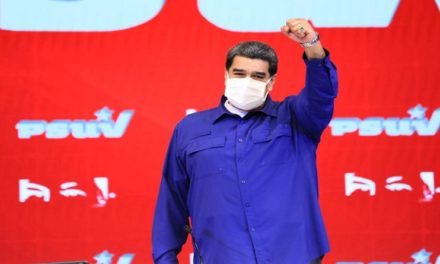 Presidente Maduro felicita a los hombres y mujeres electos jefes de calle del PSUV