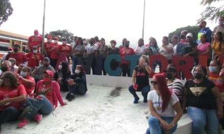 Trabajadores aragüeños se movilizaron a Caracas en apoyo al Presidente Maduro