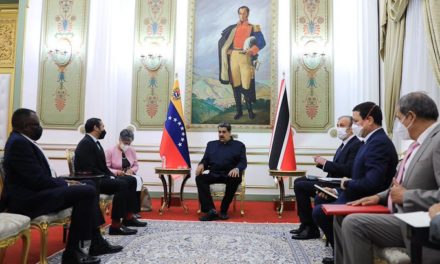 Presidente Maduro sostiene reunión con ministro de Energía de Trinidad y Tobago