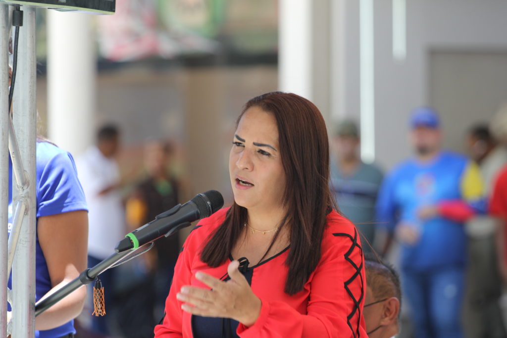 La organizadora del PSUV en Aragua, Rosa León, ofreció un balance de las asambleas para elegir jefas y jefas de calle | FOTOS MARÍA FERNANDA GIL