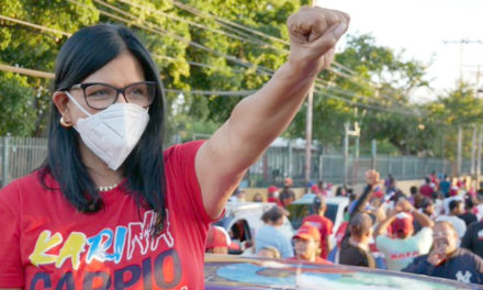 Militantes del PSUV celebran un año de la victoria de Karina Carpio en primarias