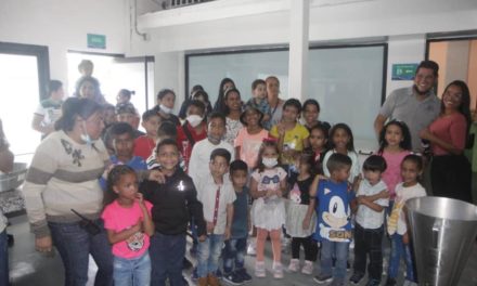 Ciudad MCY agasajó a los niños con visita guiada a Helados Aragua