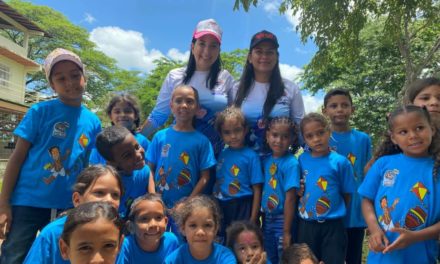 Fundación Regional “El Niño Simón” Aragua llevó diversión a Urdaneta