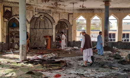 Explosión en mezquita de Kabul dejó 21 fallecido