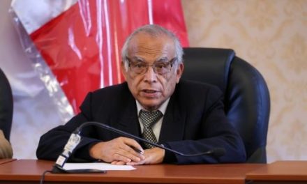 Primer ministro peruano denuncia persecución política contra Castillo
