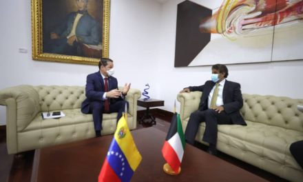 Venezuela y Kuwait estudian plan de trabajo