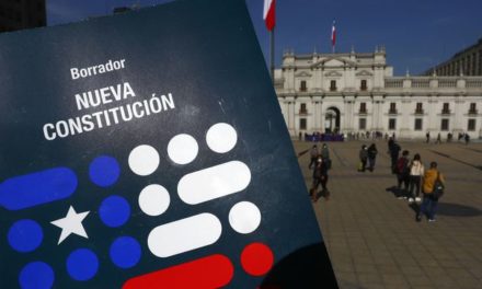 Chile decide entre el futuro y el pasado