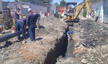 Hidrocentro solventó colapso de aguas servidas en Linares Alcántara