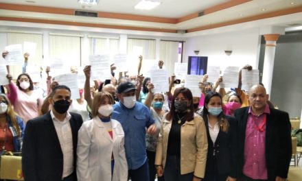 Gobierno Bolivariano otorgó jubilaciones a obreros del sector salud