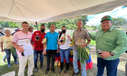 Ministerio de Agricultura Urbana inspeccionó espacios productivos en Aragua